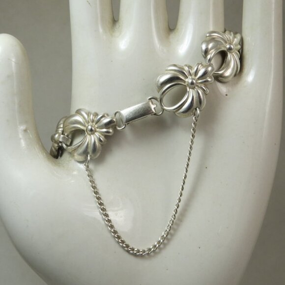 Sterling Silver "Lang" Flower Link Bracelet 7 Inches - Picture 7 of 7